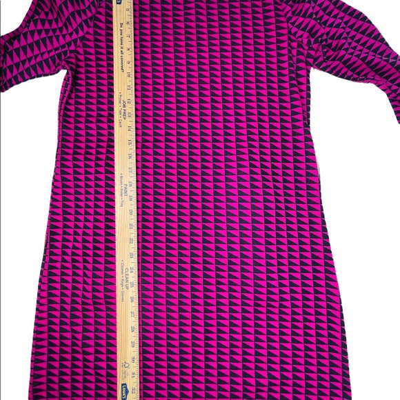 Tyler Boë Pink and Black Geo Print Knit Shift Dress Size Medium - Picture 12 of 12